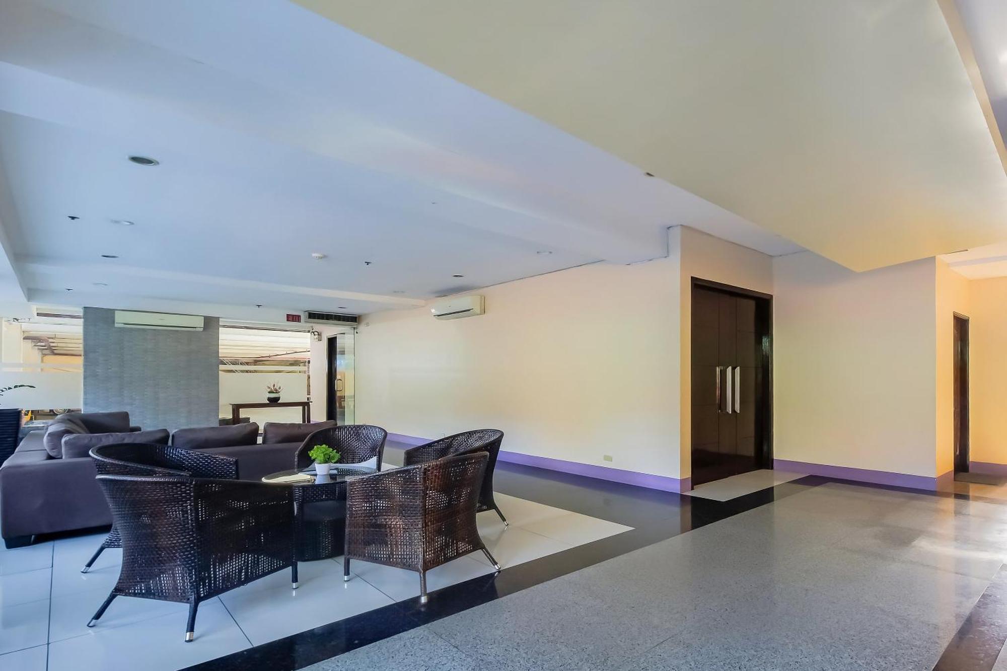 Cote D' Azure Hotel Las Piñas Bagian luar foto