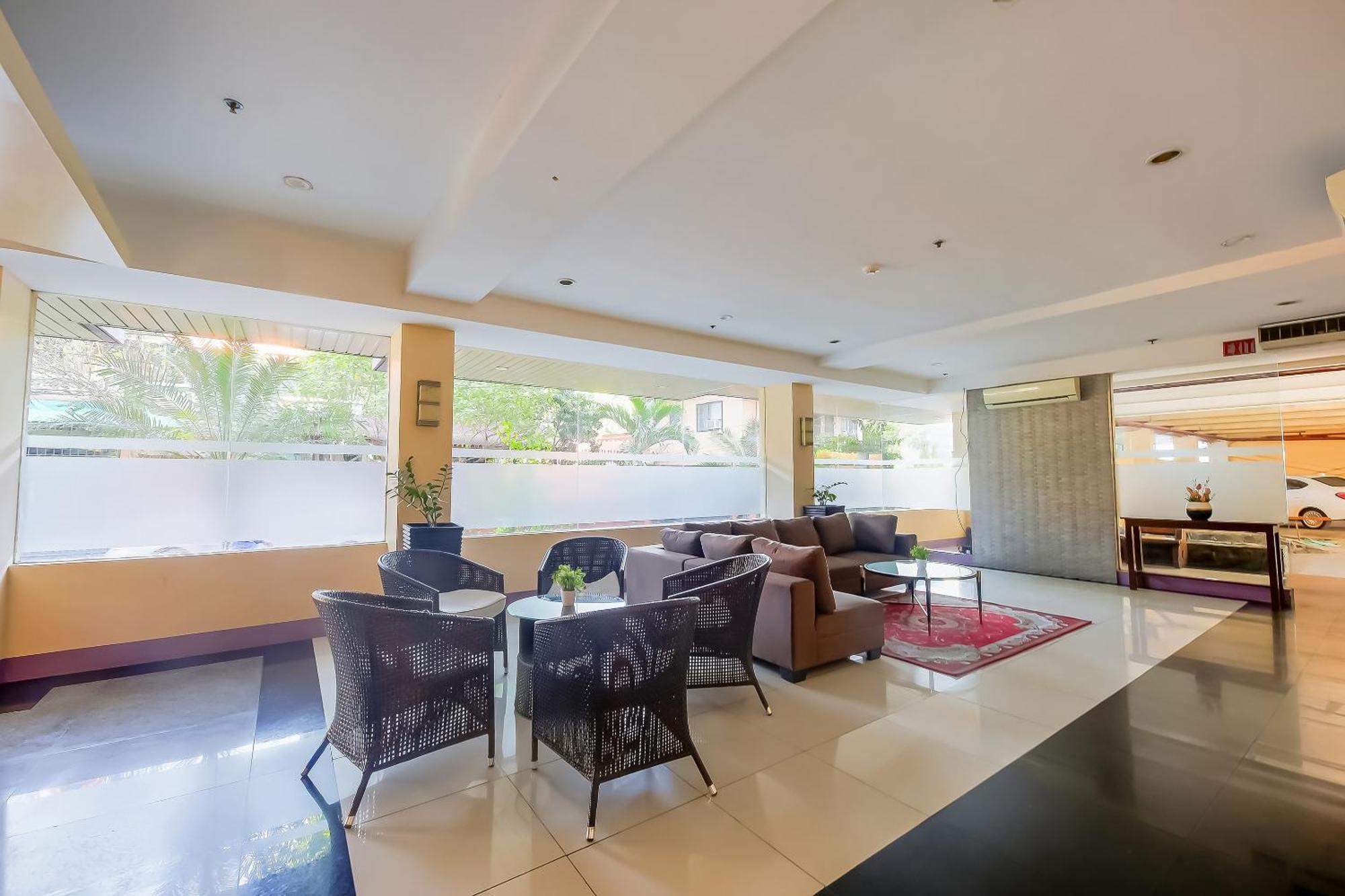 Cote D' Azure Hotel Las Piñas Bagian luar foto